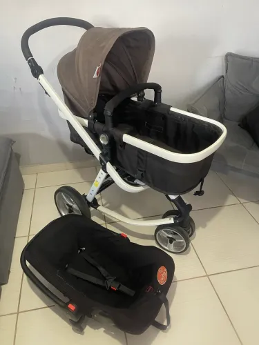 Carrinho de bebê 3 em 1