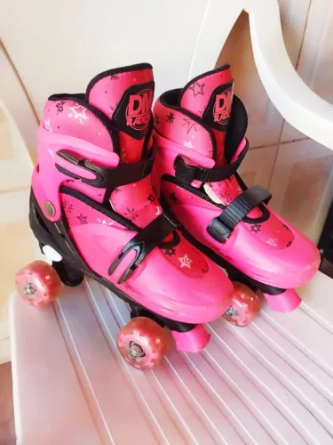 Patins infantil 4 rodas Rosa 