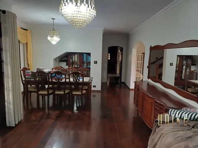 Casa com 5 dormitórios à venda, 310 m² por R$ 1.850.000,00 - Jardim das Indústrias - São J