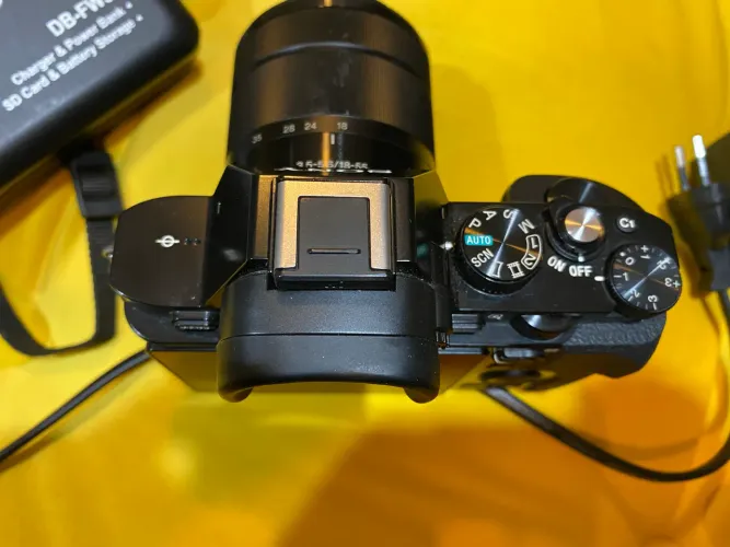 Camera Sony A7 otimo estado + 4 baterias 