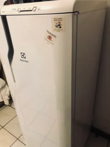 Geladeira Electrolux RE 31 