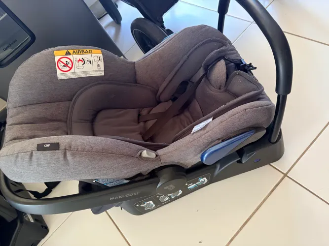 Vendo bebê conforto Maxi Cosi 0-13kg - Oportunidade