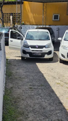 Fiat Uno Attractive 1.0 EVO Fire Flex 8V 5P 2021