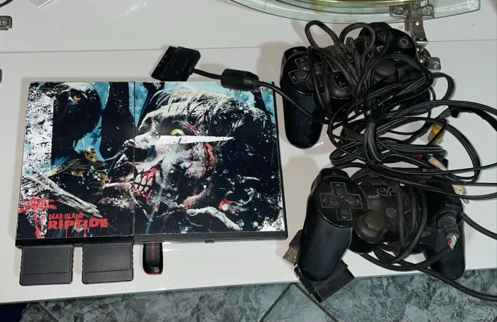 PlayStation 2 Slim