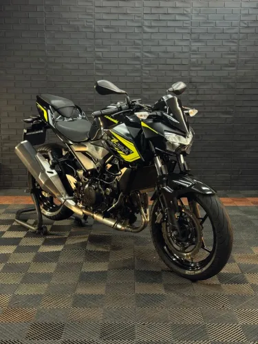 Kawasaki Z400 2021 ABS - 41 mil km - conservada