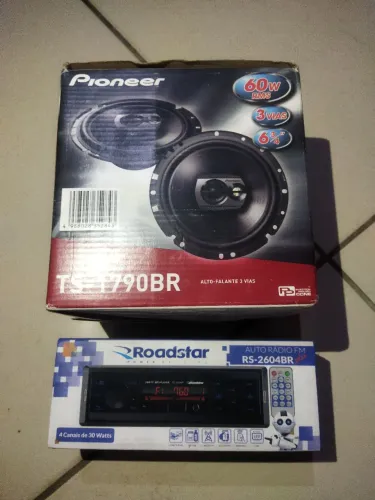 Vendo auto falante e auto rádio de carro 