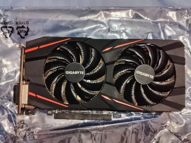 Placa De Vídeo Gigabyte Gaming Radeon Rx 570 4gb