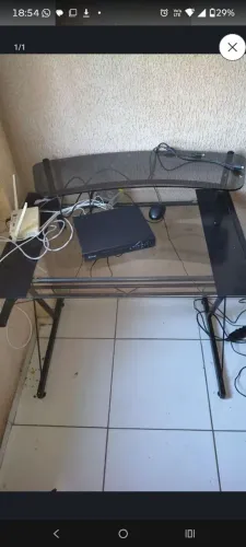 Escrivaninha de vidro