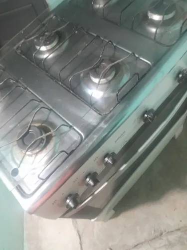 Vendo fogão seis bocas ,funcionando perfeitamente...!