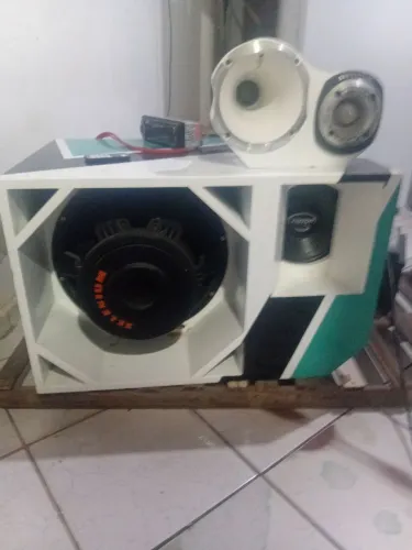 Caixa trio automotivo