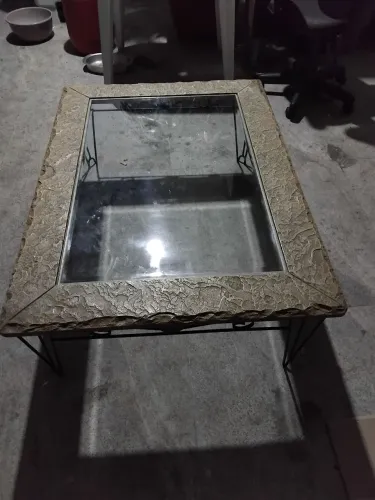 Mesa de centro  de Granito e vidro 