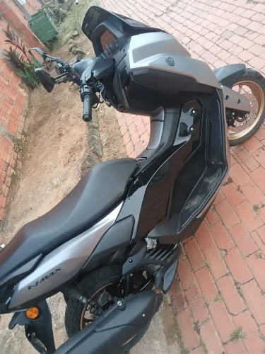 Vendo Yamaha NMAX 160 2025