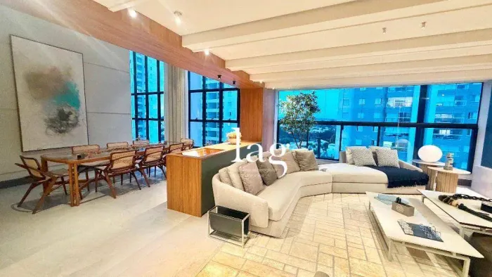 Apartamento Mobiliado com 4 quartos ( SUÍTES)à venda, 220 m² por R$ 4.050.000 - Edifício V