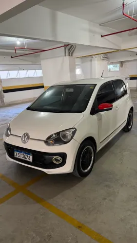Volkswagen Up! Black/white/red 1.0 T. Flex 12V 5P 2015