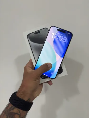 iPhone 15 pro Max 256gb , aparelho impecável tudo ok , nunca aberto pra nada