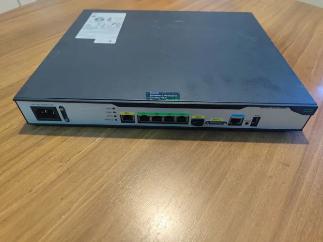 Roteador MSR1002-4 HP Aruba JG875A Usado