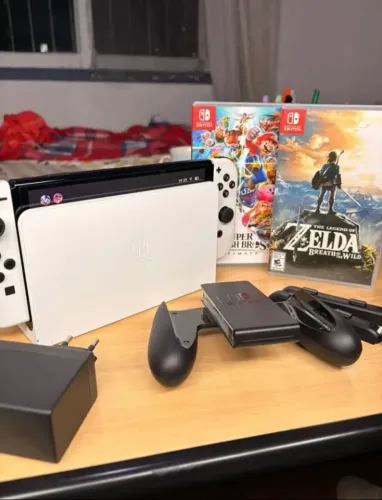 Nintendo Switch oled + 2 jogos originais 