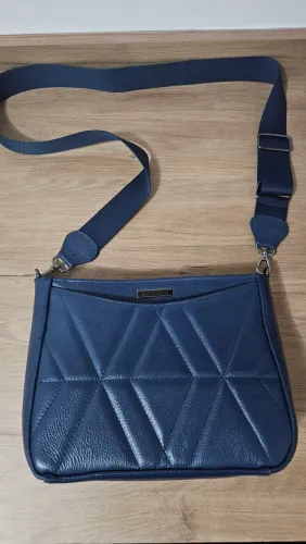 Bolsa azul marinho em couro legítimo 