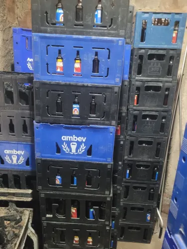 Caixas de cracudinha ambev