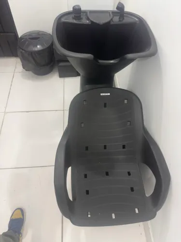 Lavatório de Cabelo Profissional Barbearia  Cuba Profunda Reclinável, Estofado, Ducha