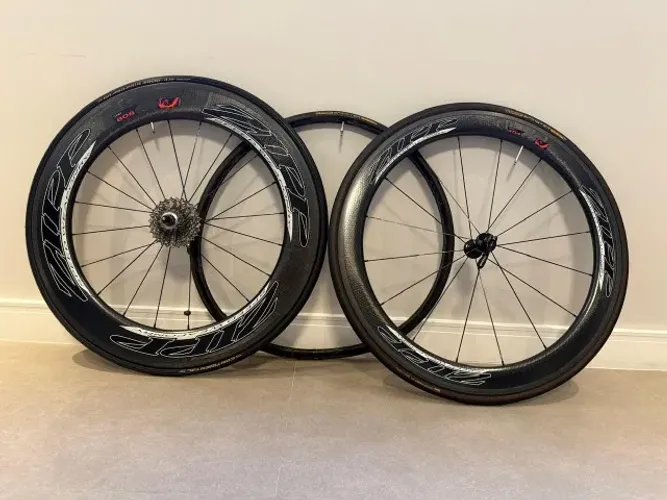 Par de rodas ZIPP 404 e 808