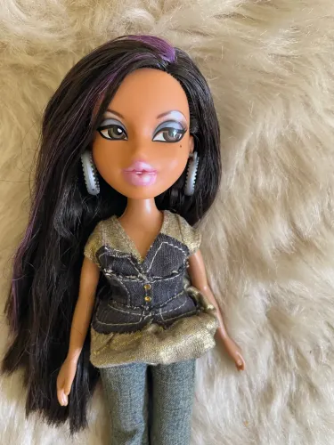 Boneca Bratz Yasmin