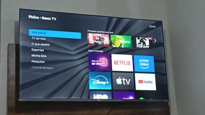 Smart tv 4k Roku 50 nova com 3 meses de uso 