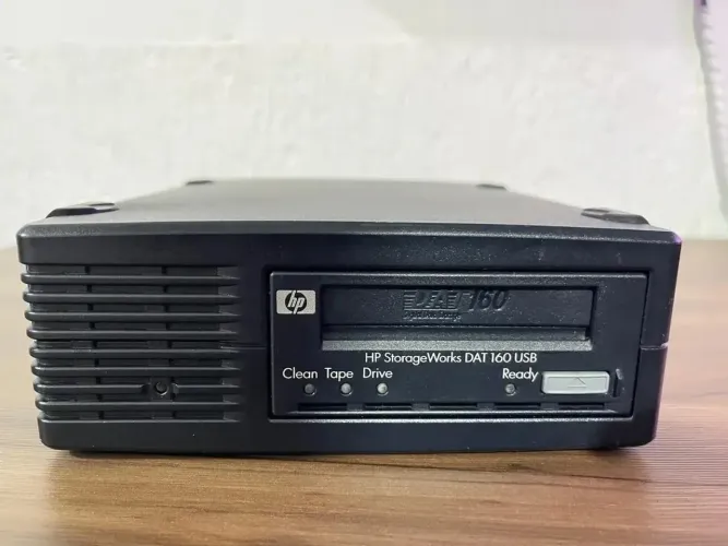 Unidade De Fita 80/160gb Dat Externa Hp Storageworks Q1581b
