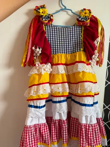 Vestido junino 2-4 anos com laço personalizado