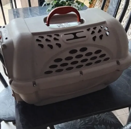 Caixa de Transporte Plast Pet Panther para Cães e Gatos - Excelente Estado