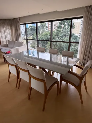 Mesa de jantar 8 lugares 