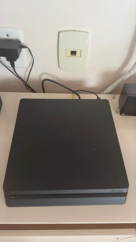 Vendo um PS4