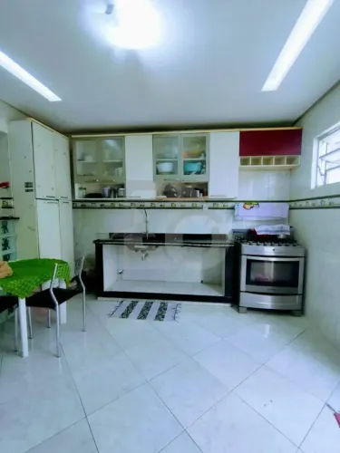 Casa à Venda no Bairro Palestina com 5 Quartos e 2 Banheiros Sociais