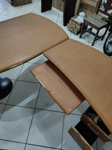 Conjunto de Mesa de Escritório com Gaveteiros