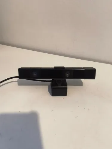 Câmera PS4 funcionando perfeitamente com suporte para TV