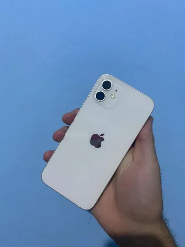iPhone 12 branco