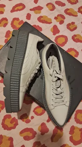 Tênis PUMA/FENTY estilo creeper