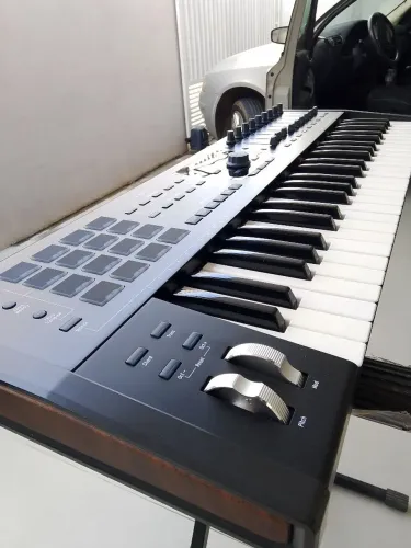 Controlador midi arturia Keylab 49 teclas Mk2 