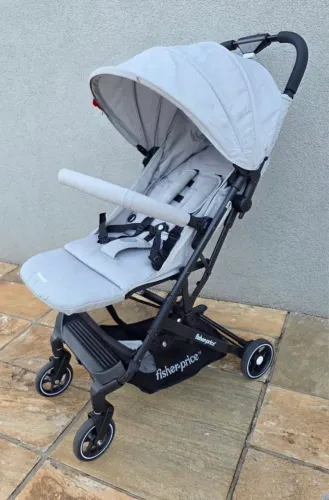 Carrinho de bebê (passeio) fisher price. 