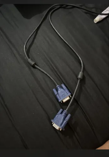 Cabo hdmi , cabo de força e cabo de tela