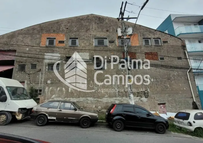 Galpão para locação 700m² na Vila Missionária com 6 salas, 6 vagas e 5 banheiros