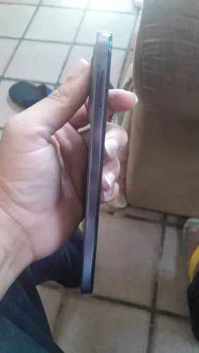 Celular pra vende Motorola g15 estado novo acompanha carregador capa película