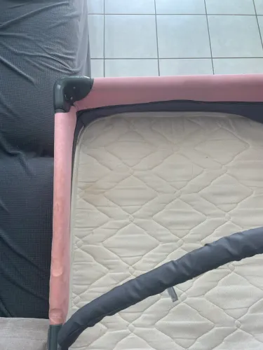 Berço Portátil Desmontável Baby Style Até 18kg Resistente Cor Rosa - Usado