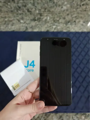 Smartphone Samsung J4 Core - Preto Seminovo