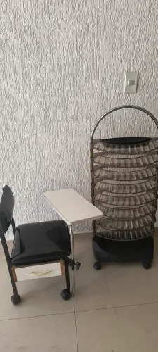 Carrinho de esmaltes/cirandinha