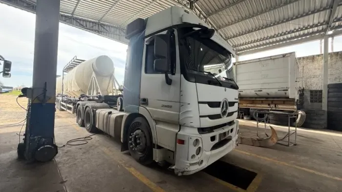 Mercedes-Benz Actros 2651 6x4 ano 2018