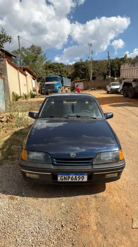 Chevrolet Monza Classic SE 2.0 /mpfi E EFI 2P E 4P 1991