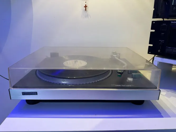 Toca Discos Gradiente DD100q, DD 100q