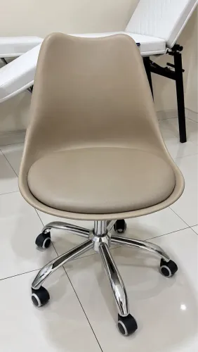 Móveis e equipamentos para manicure