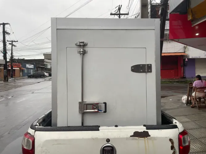 Vendo ou Alugo baú sorveteiro para utilitário
